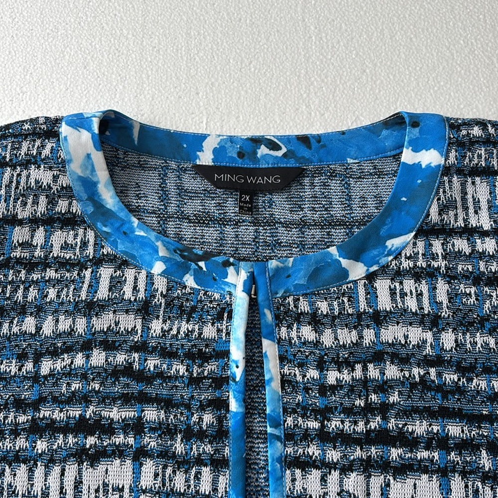 Ming Wang - blue, white and black, textured & designed jacket. - Picture 3 of 13